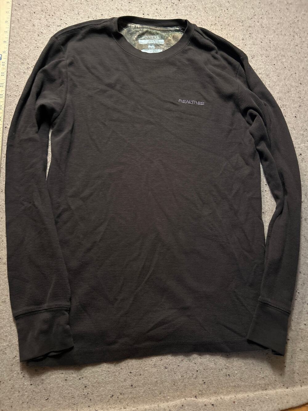 Realtree Long Sleeve Thermal Shirt Men’s Medium hunting Gorp Brown